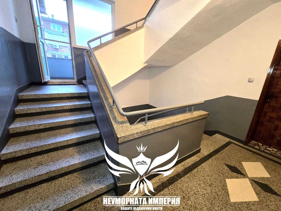 Под наем тристаен 115кв. на 3 етаж в гр.Асеновгрд, кв.Зъбче