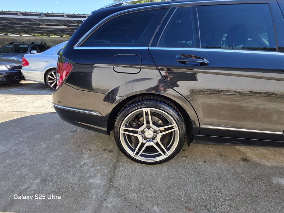 Продава се Mercedes C180