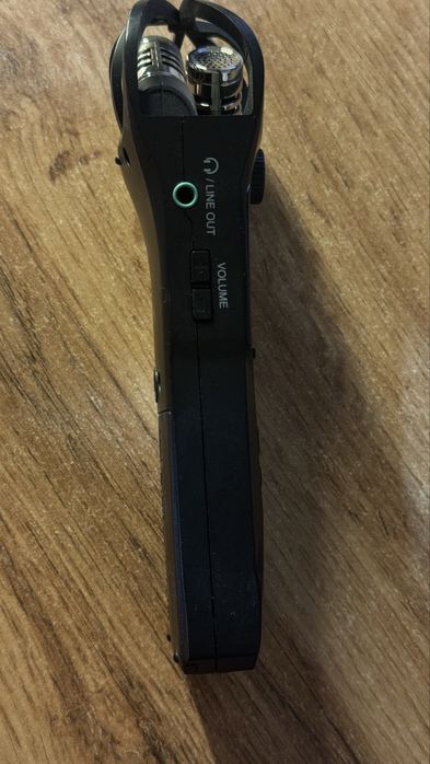 продам аудио рекордер ZOOM H1n