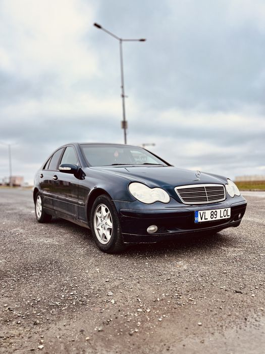 Mercedes C180 Kompressor CITITI DESCRIEREA