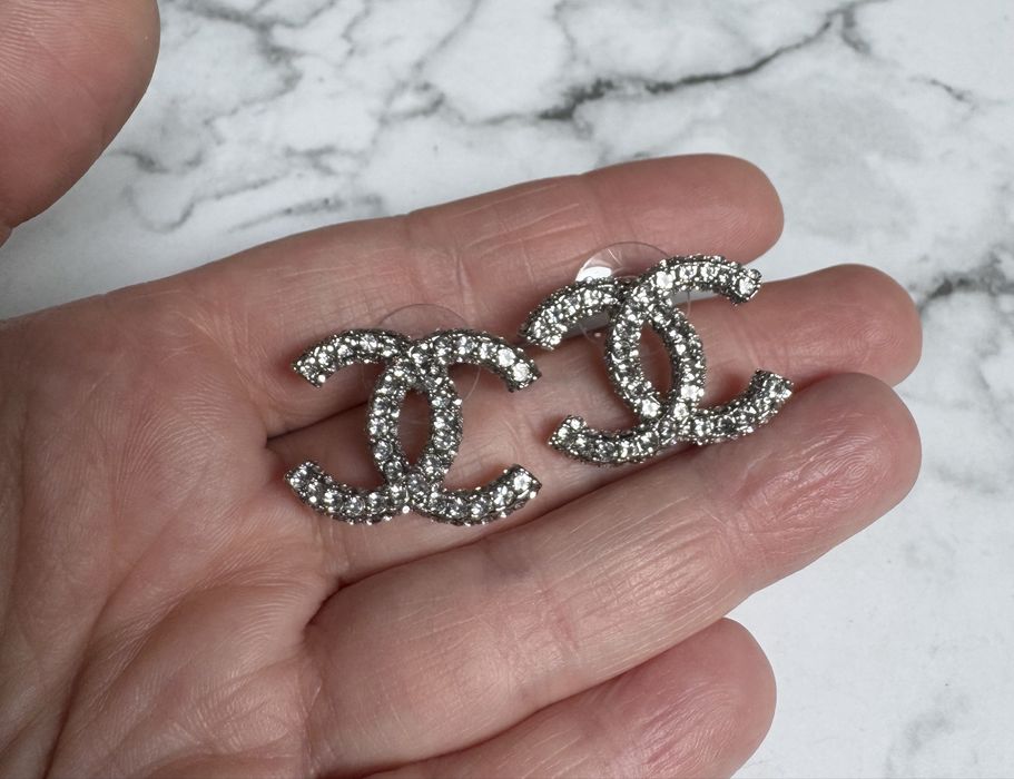Чисто нови Обеци Chanel