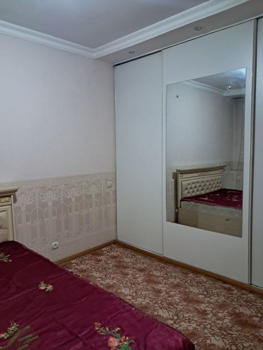 Юнусабад 18кв 2/2/4