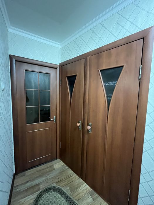 Продам б/у дверь