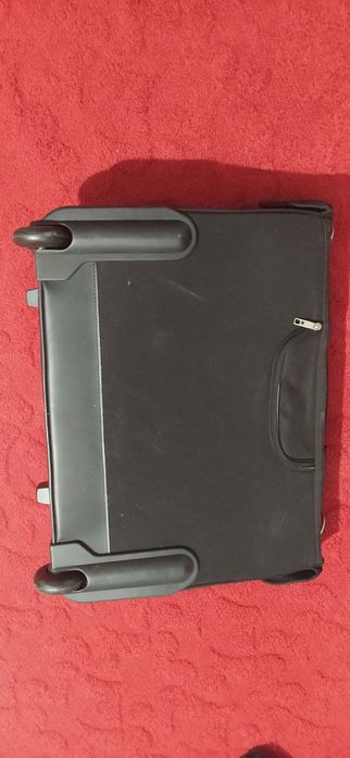 Чемодан для костюма