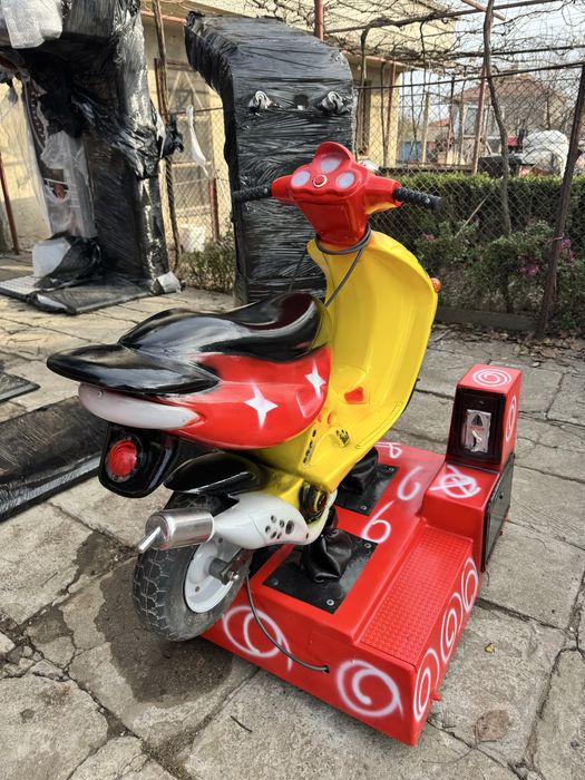 Клатушка скутер като ново превоз за цяла българия