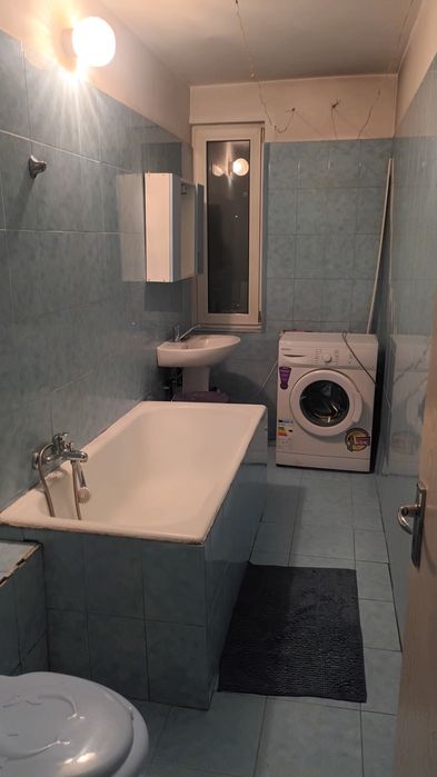 Închiriez garsoniera la metrou Dristor 1