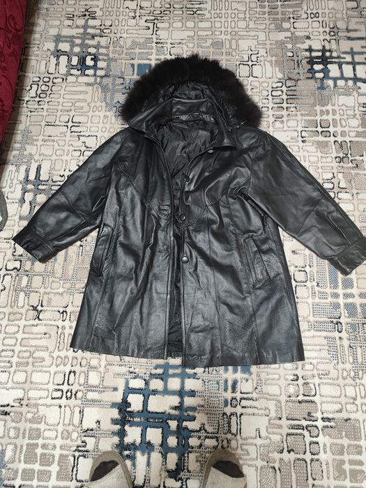 Продам кожаные куртки женские