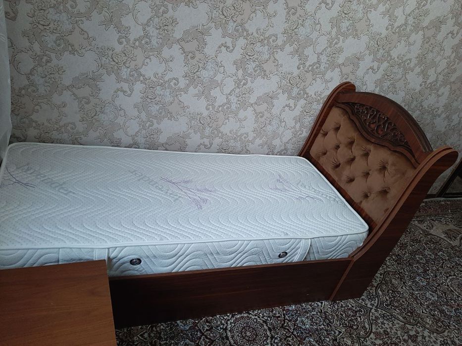 Krovat 1 va 2 kishilik yotoqxona toplamlari