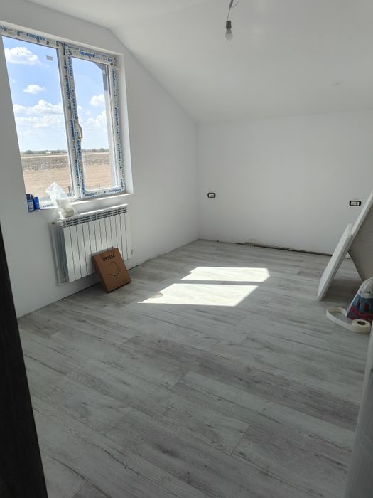 Închiriez vilă nouă Cumpăna