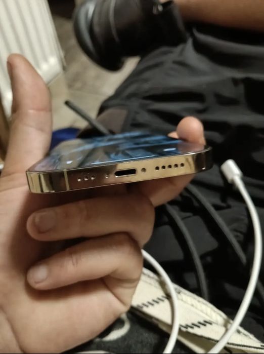 Iphone 14 pro glod