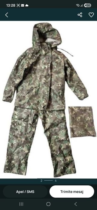 Pelerina  de ploaie mărimea 50 ||