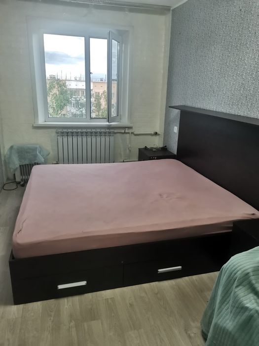 Продам спальный гарнитур