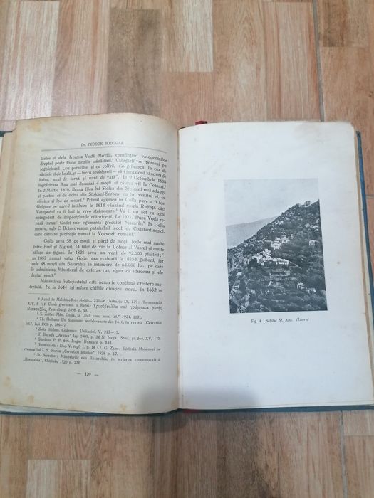 Carte veche, ajutoarele românești la manastirile din Sfântul munte