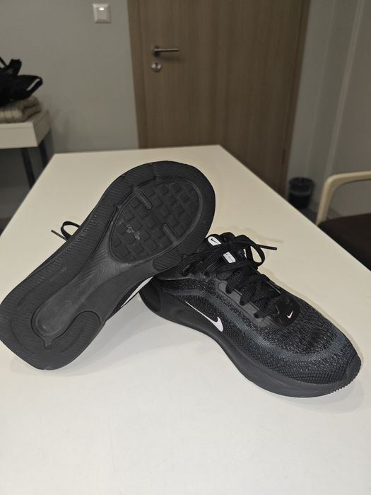 Nike stellar ride 35.5