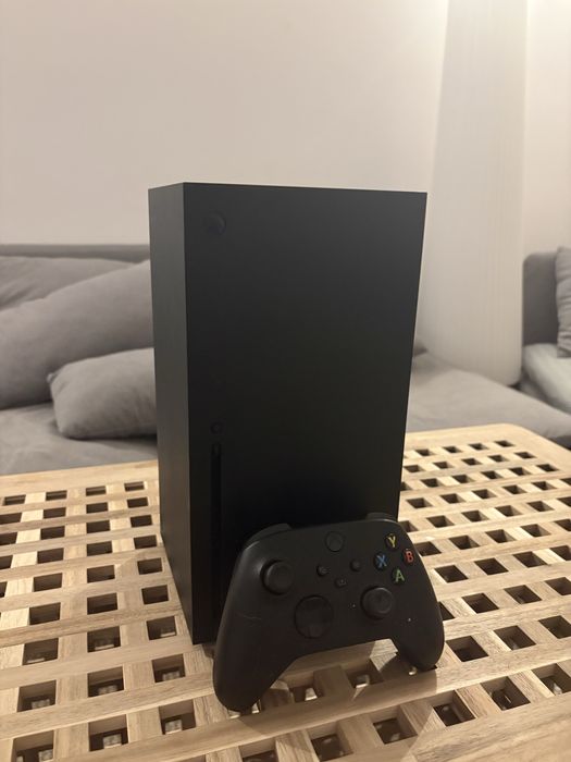 Vand Consola XBOX Series X 1TB