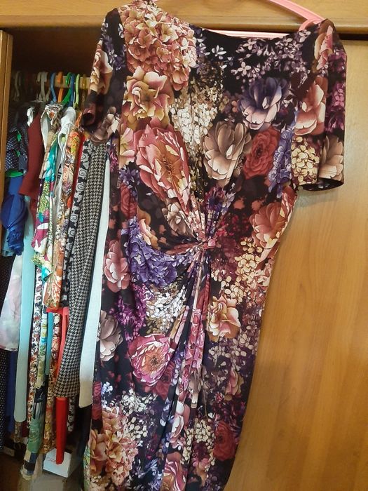 Женская одежда размер 46. Всё мало