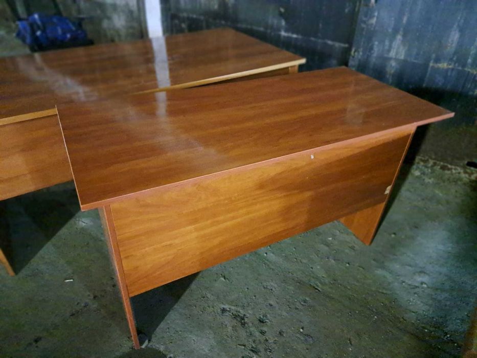 Столы офисные. Доставка через Индрайвер