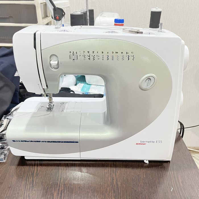 швейная машина Bernette E55 (от бренда BERNINA)