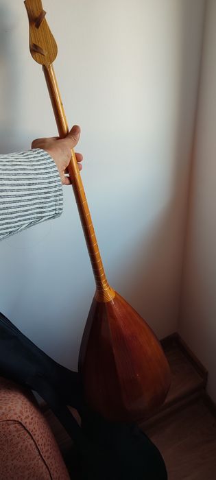 Домбра с чехлом почти новый