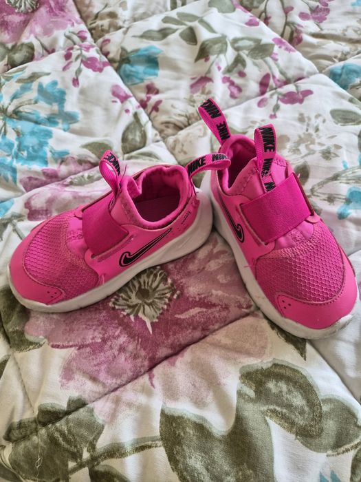 Обувки за момиче 23н.Adidas,Nike,Puma,Reebok,Tommy hilfiger