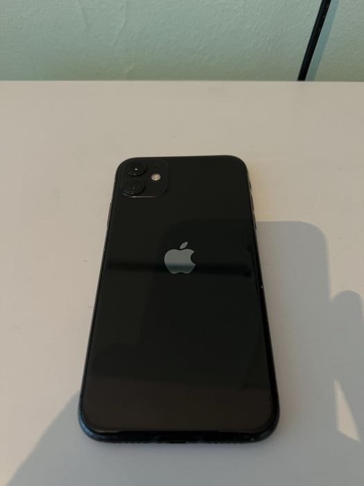 Iphone 11 коробка есть