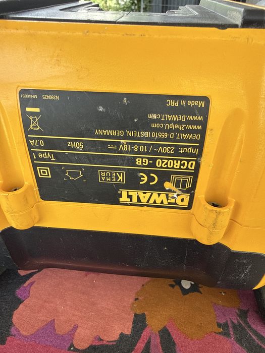 Vind Dewalt DCR020-GB doar corp