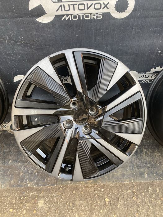 Janta aliaj 18" Peugeot 2008 P24 cod 9828176880