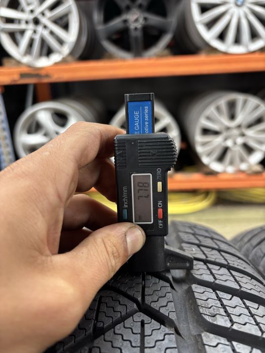 Anvelope Iarna 215/65/17 Pirelli SottoZero 3 215 65 17 R17