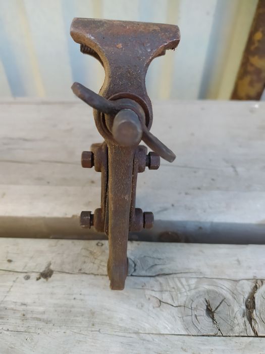 Тисочки маленькие