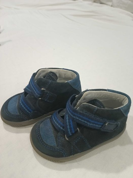 Кецове и боти номер 19