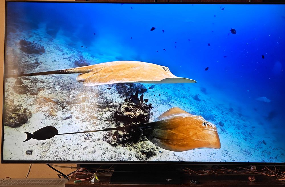 Продавам TCL c765 55 инча