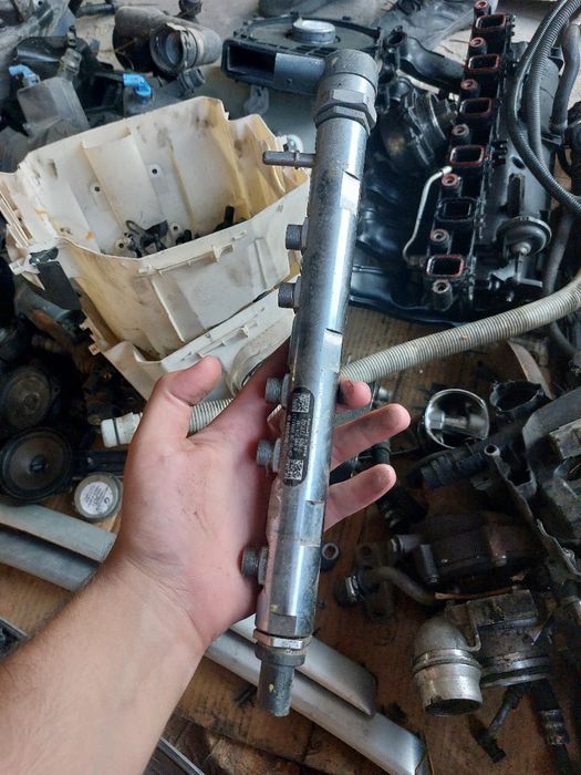 Горивна рейка f30 f31 бмв  2.0д 184кс bmw ф30 ф31 2.0d