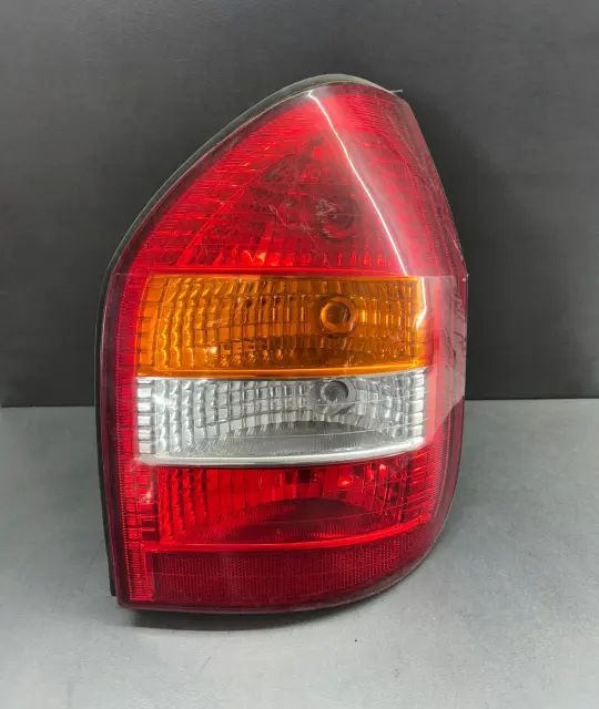 Lampa / Tripla stop dreapta pe aripa Opel Zafira 2001