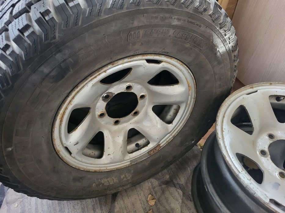 зимние шины без шипов новыи