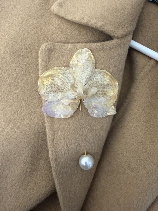 Brosa alba handmade lalea