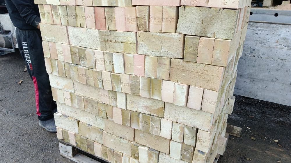 Продам кирпич печной керамический полнотелый