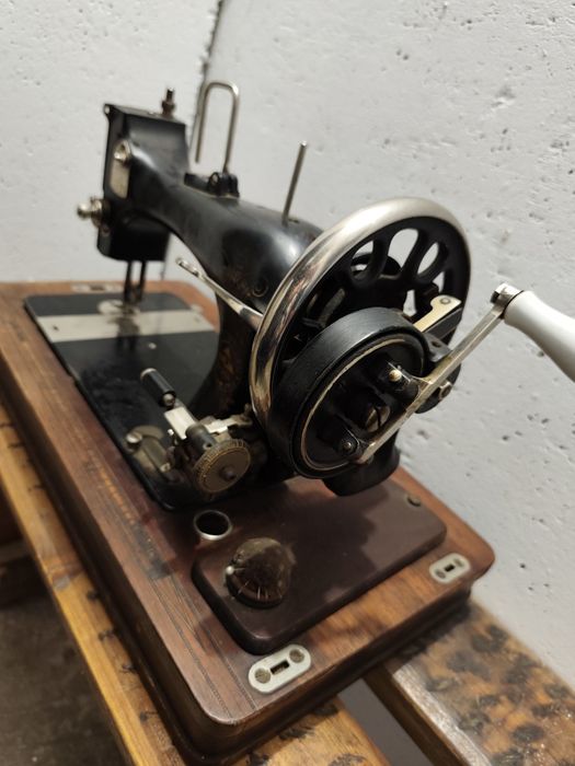 Ретро шевна машина Vesta