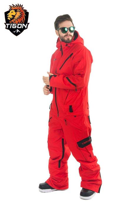 Скидки! Фирменный комбинезон для лыж и сноуборда