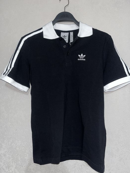 Поло adidas однотонный черный