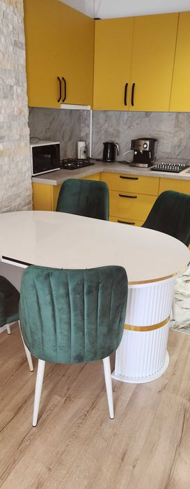 Inchiriez apartament