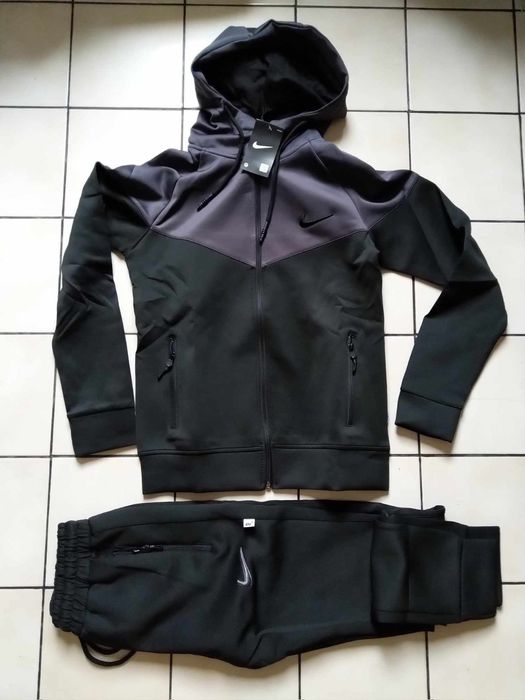 Спортен екип  Tech Fleece размер S,М и  XL