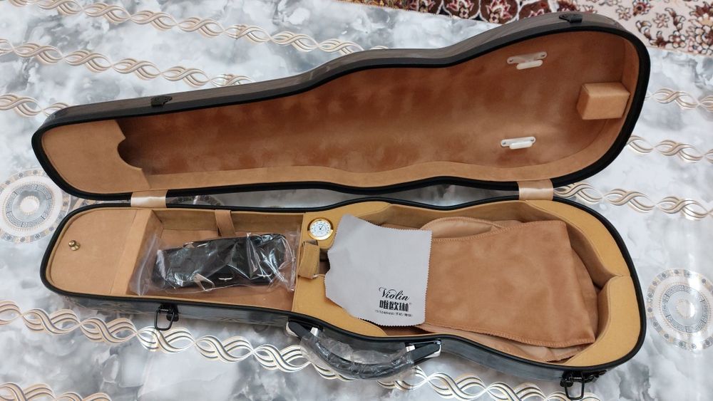 4/4 skripka keyslari