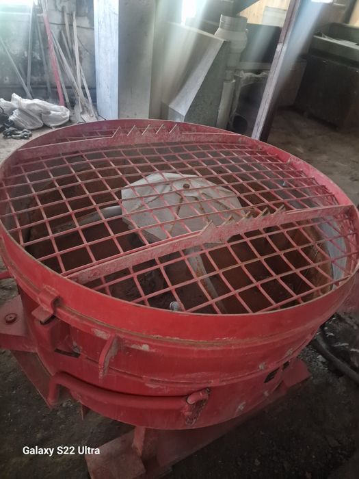 Продам бетоносмеситель DEX 500