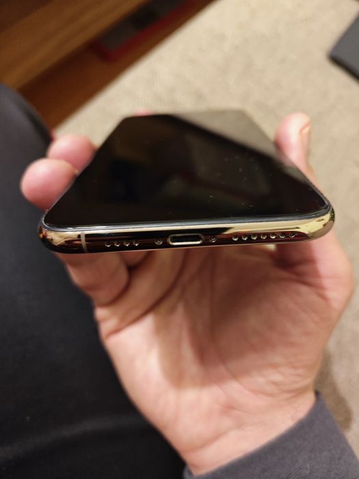 iPhone 11 pro max 256 G за части