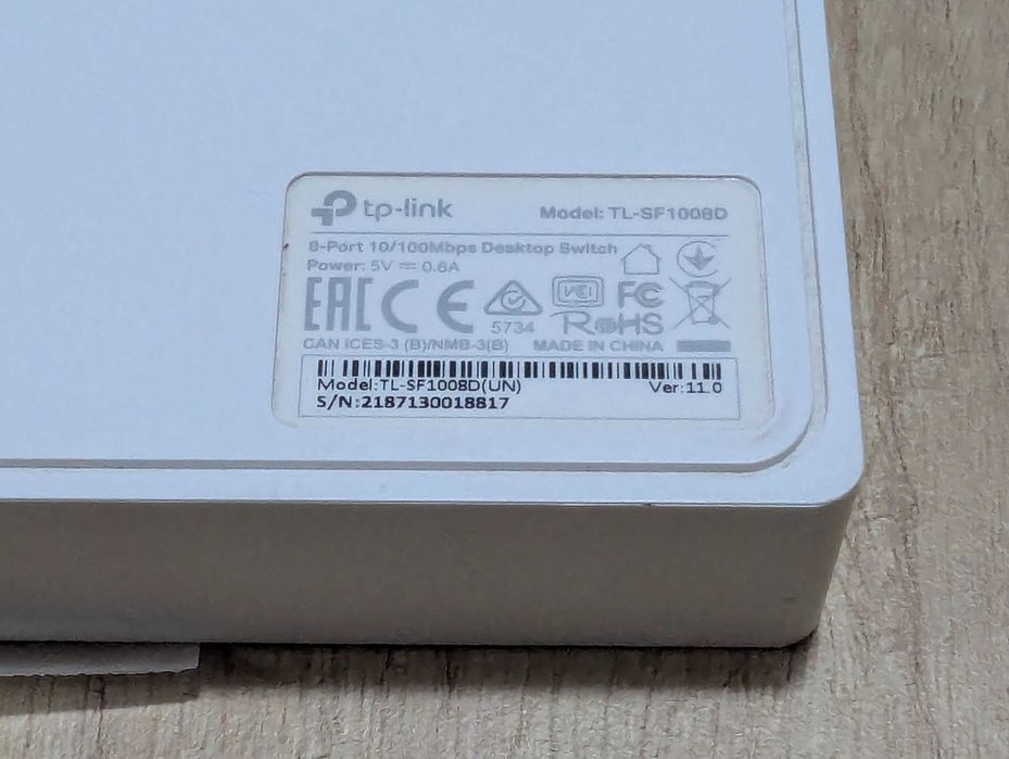 Switch TP-Link TL-SF1008D