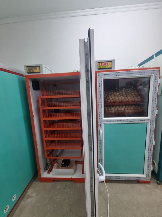 Инкубатор Новый-720