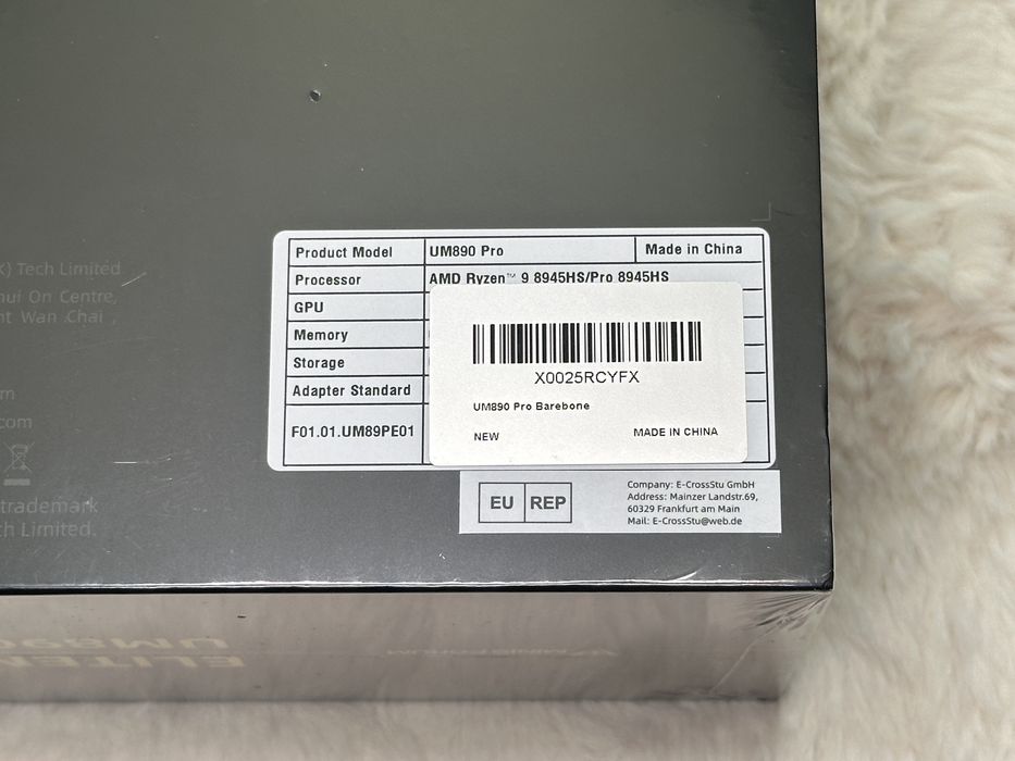 Mini PC-uri Minisforum UM890 Pro, X1 255