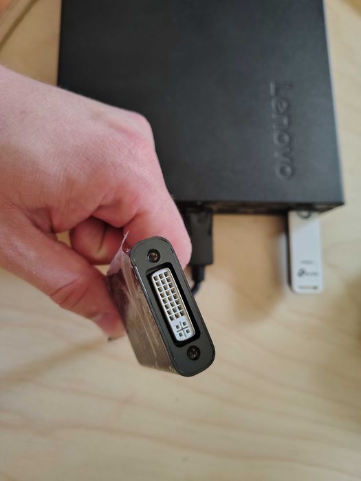 Lenovo ThinkCentre M700 Tiny / Intel Core i3