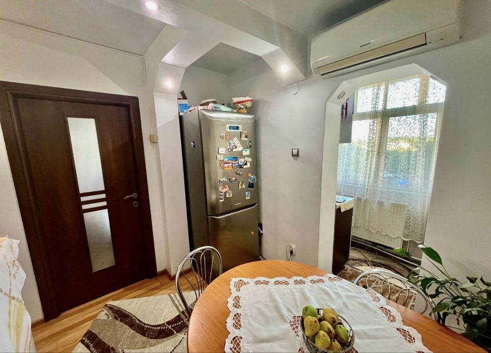 Vand apartament 2 camere Targu-Jiu