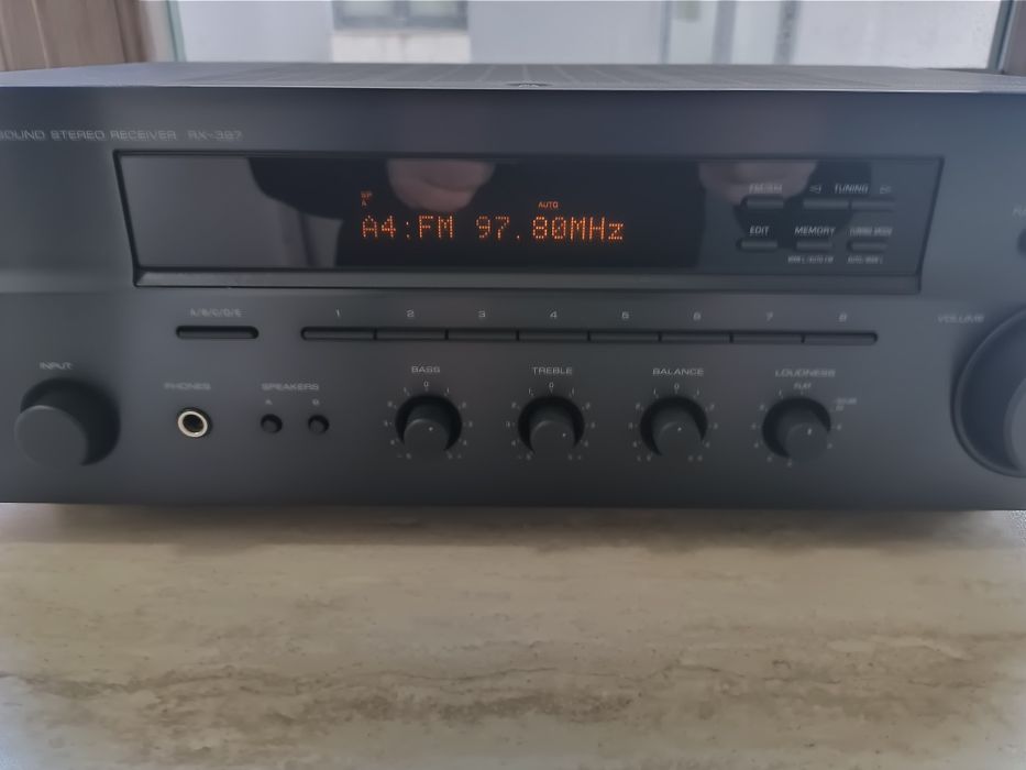 Yamaha RX 397  amplificator, amplituner stereo, perfect funcțional